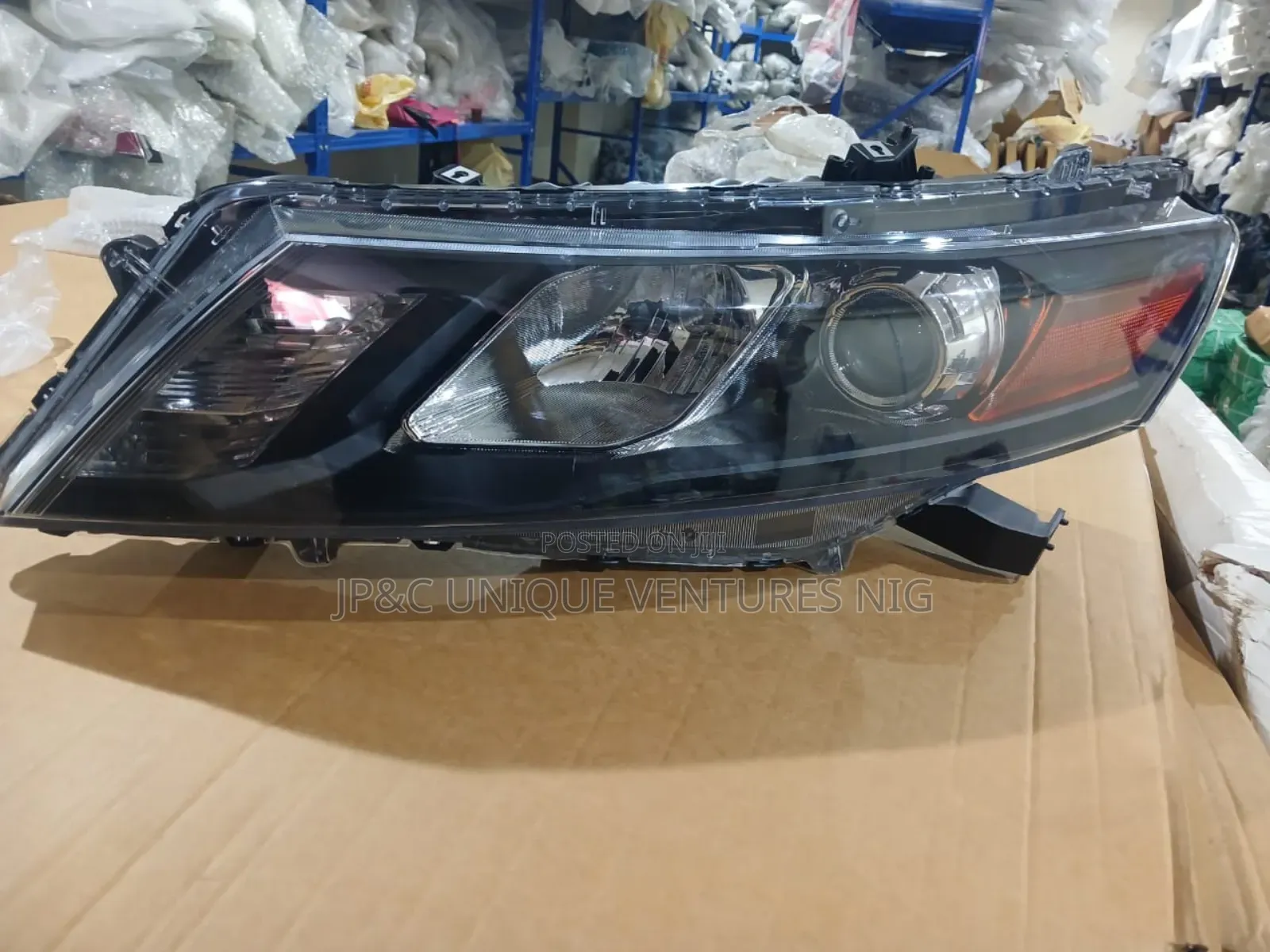 Head Light 2010 Crosstour