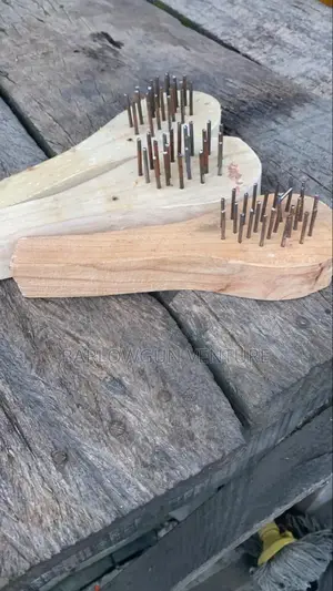 Wire Brush Scaper Fish
