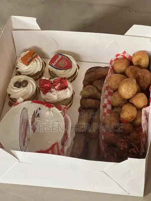 Birthday Cake and Small Chops Package