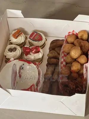 Birthday Cake and Small Chops Package