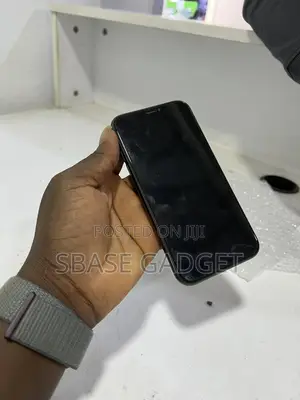 Apple iPhone 11 64 GB Black