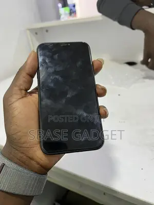 Apple iPhone 11 64 GB Black