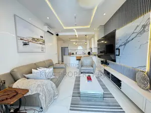 Luxurious 2 Bedroom Waterfront With Cinema Gym and Pool