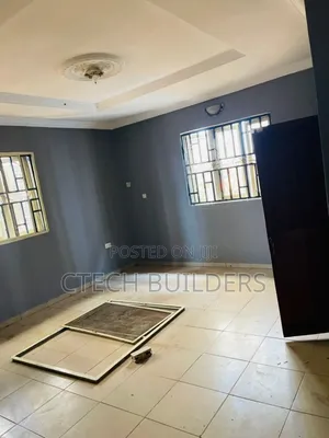 2bdrm Block of Flats in Benin City for rent