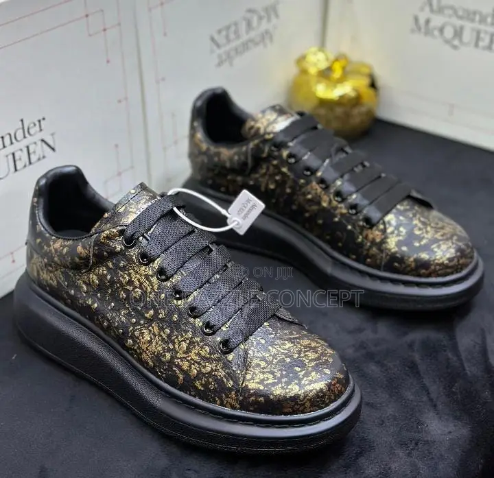 Alexander Mcqueen