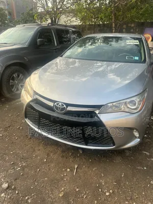 Toyota Camry 2016 Silver