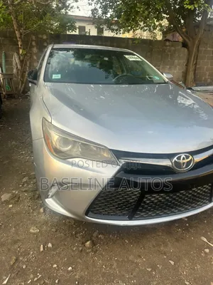 Toyota Camry 2016 Silver