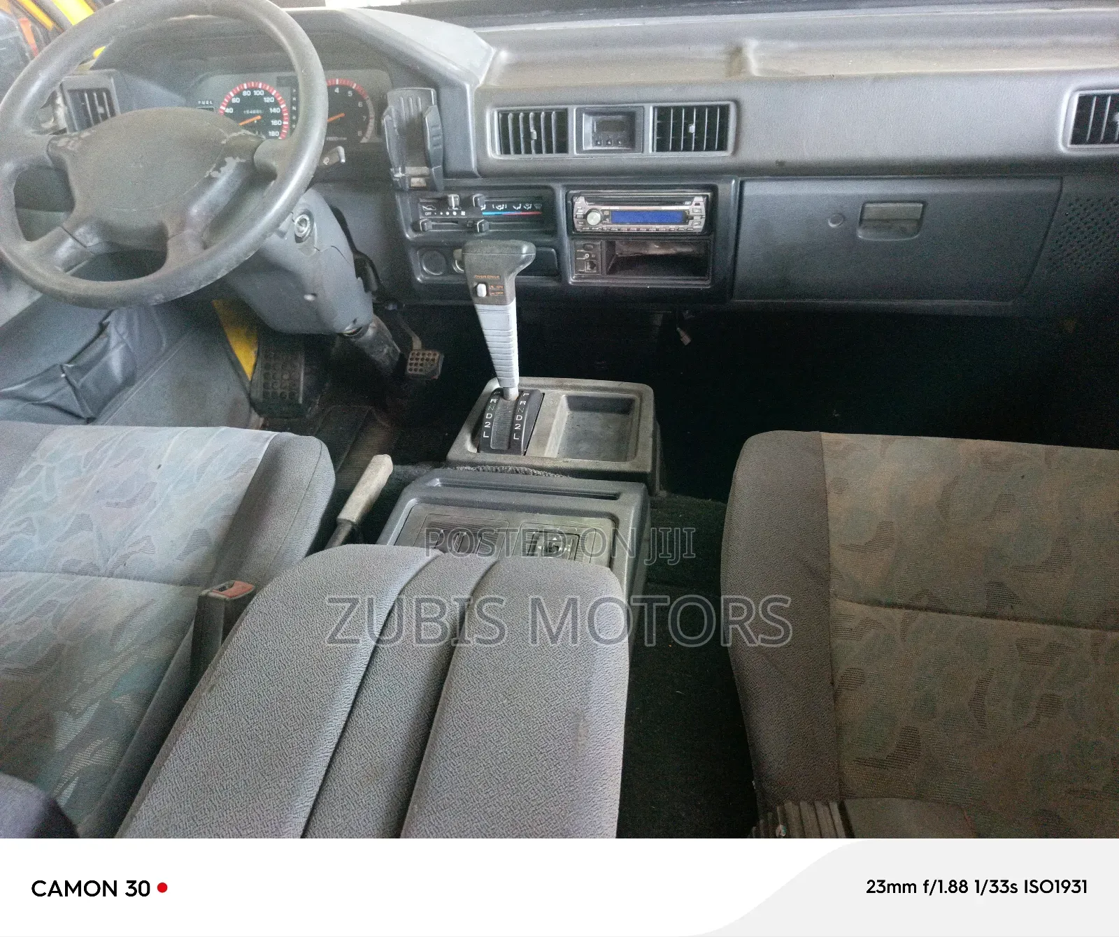 Mitsubishi Delica 2005 Yellow