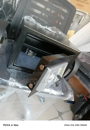 Digital Safe Box {E25e}