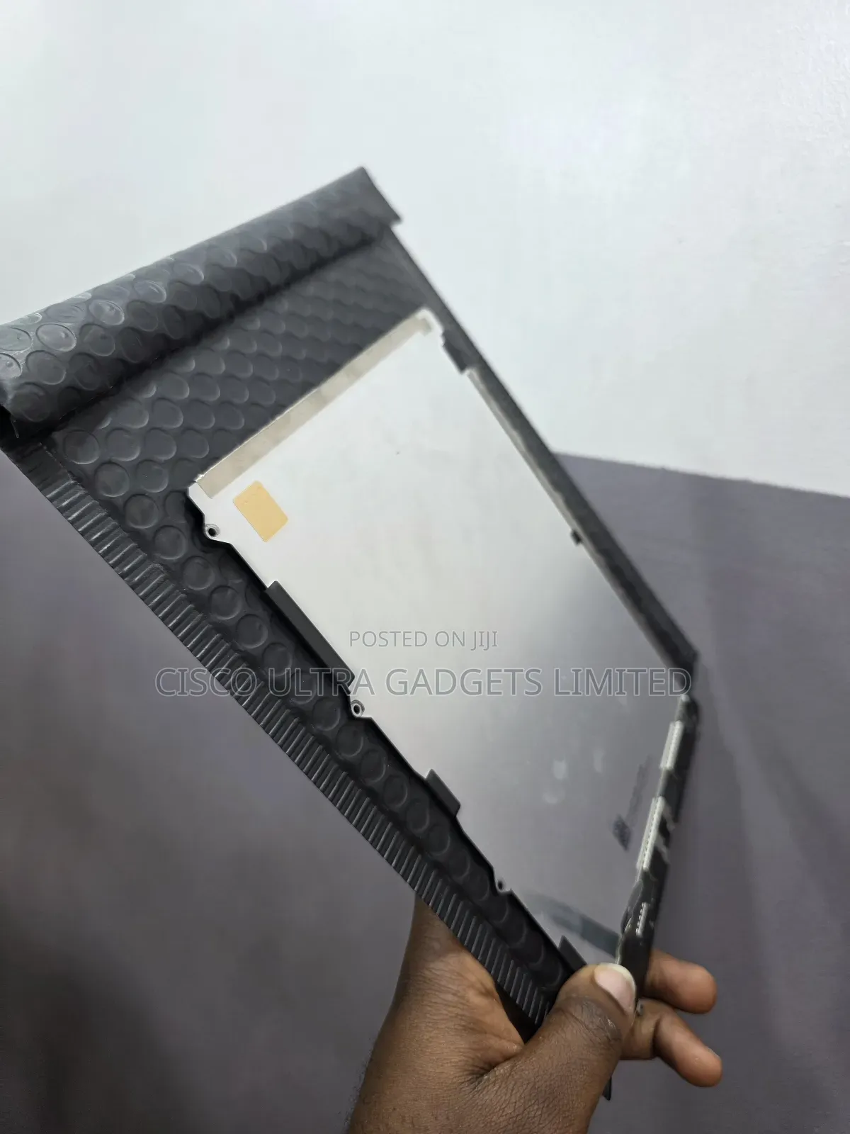 iPad 10th Gen Screen