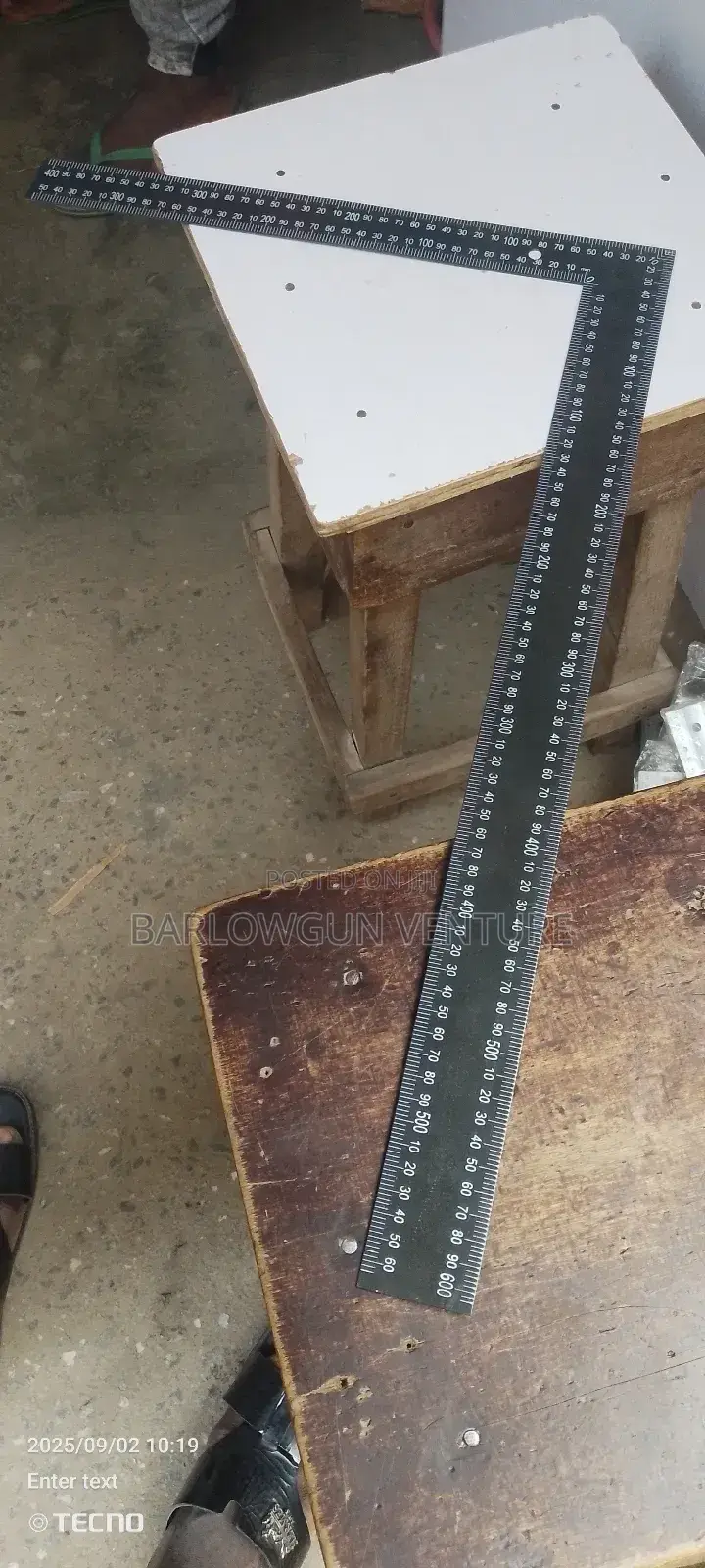 Builder Iron Square Black