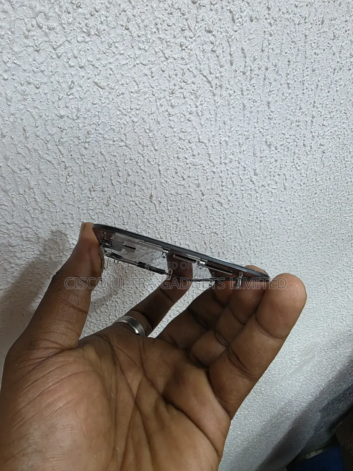iPhone 15 Screen