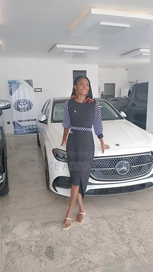 Usher, Supervisor Lady G