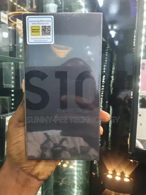 New Samsung Galaxy S10 128 GB Blue