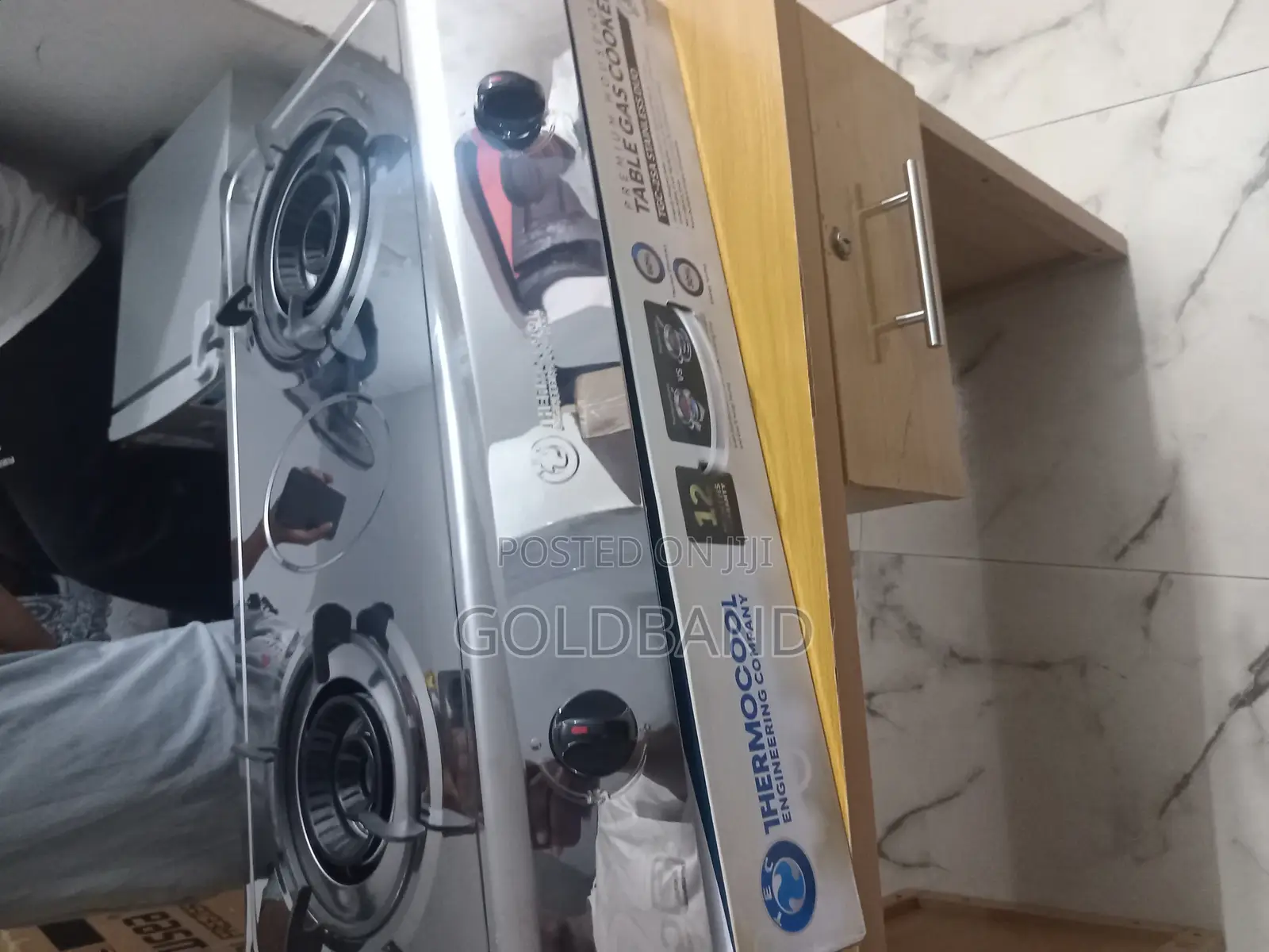 Haier Thermocool Cooker + Free Regulator