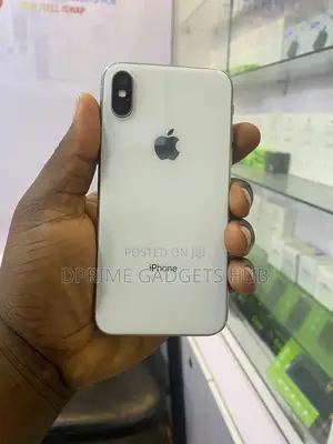 Apple iPhone X 64 GB White
