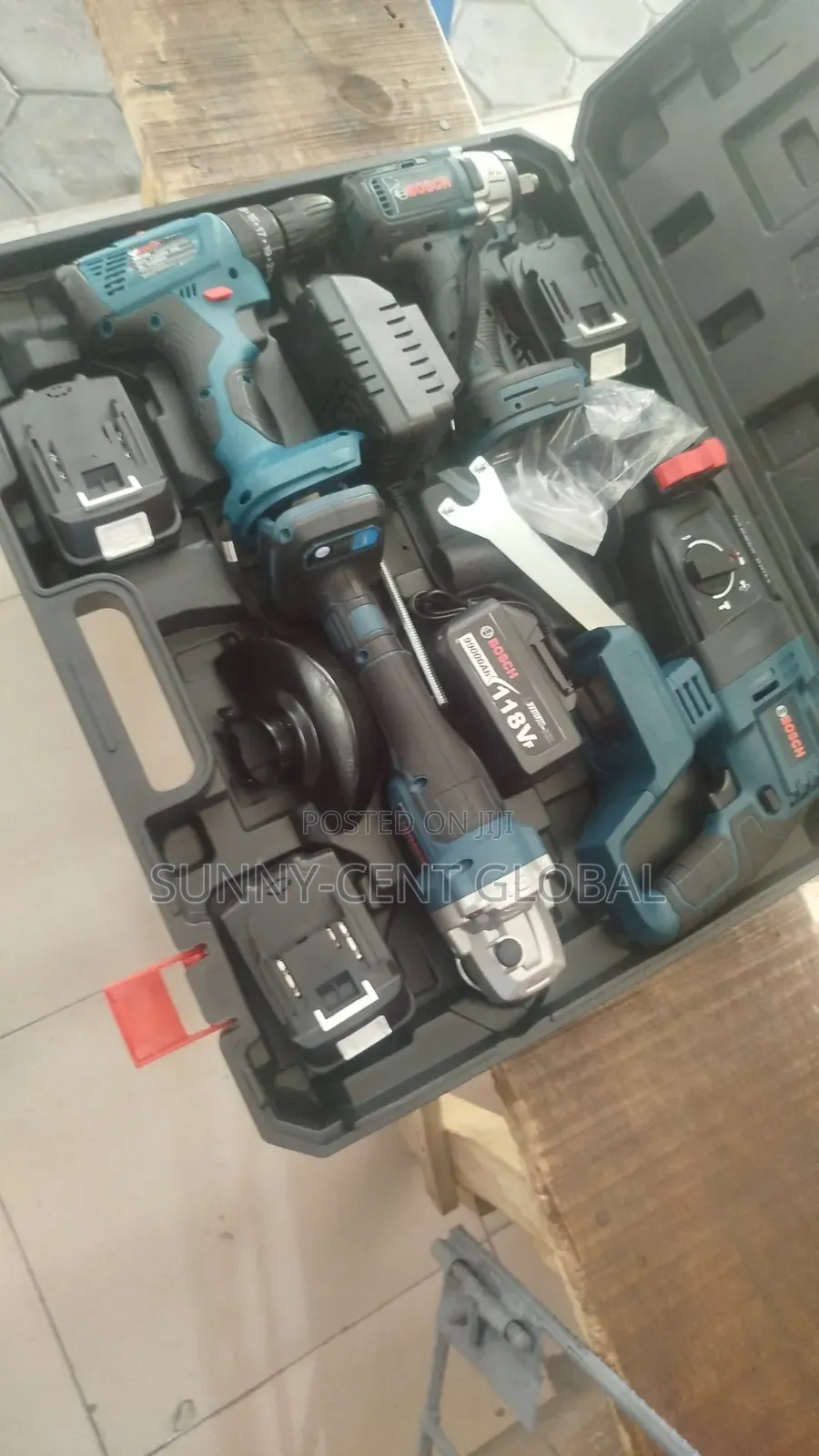 Bosch 118v' 4-Tools