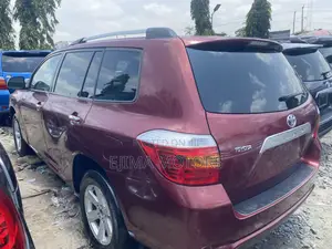 Toyota Highlander 2009 Red