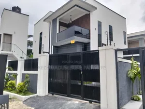 4bdrm Duplex in Centinery Gardens, Port-Harcourt for sale
