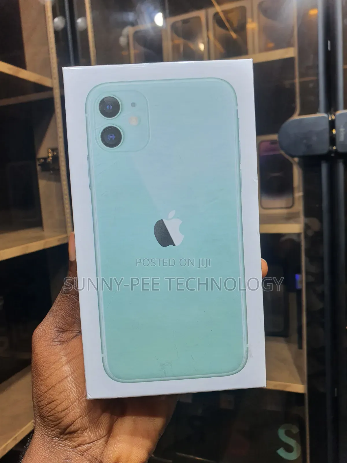 New Apple iPhone 11 Pro 64 GB Green