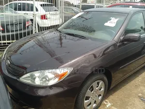 Toyota Camry XLE 4dr Sedan (2.4L 4cyl 4A) 2003 Burgundy