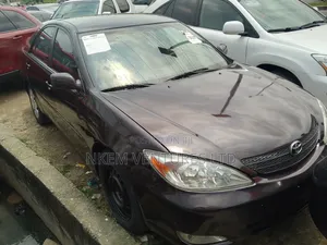 Toyota Camry XLE 4dr Sedan (2.4L 4cyl 4A) 2003 Burgundy