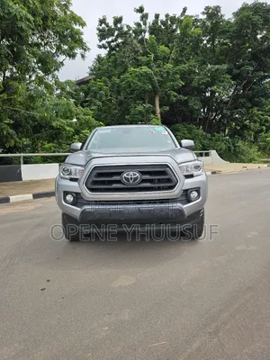 Toyota Tacoma SR5 2021 Gray