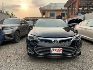 Toyota Avalon XLE Sedar FWD (3.5L 6cyl 6A) 2013 Black