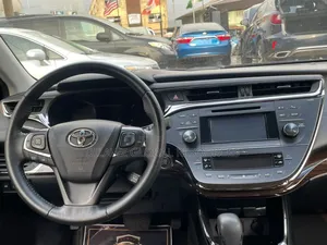 Toyota Avalon XLE Sedar FWD (3.5L 6cyl 6A) 2013 Black
