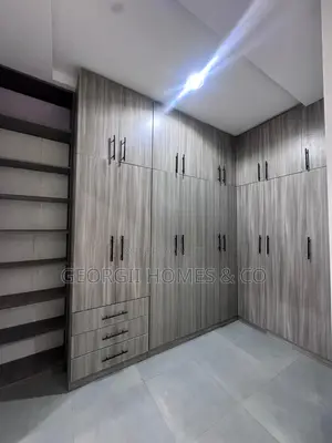 4bdrm Townhouse/Terrace in Jahi for sale