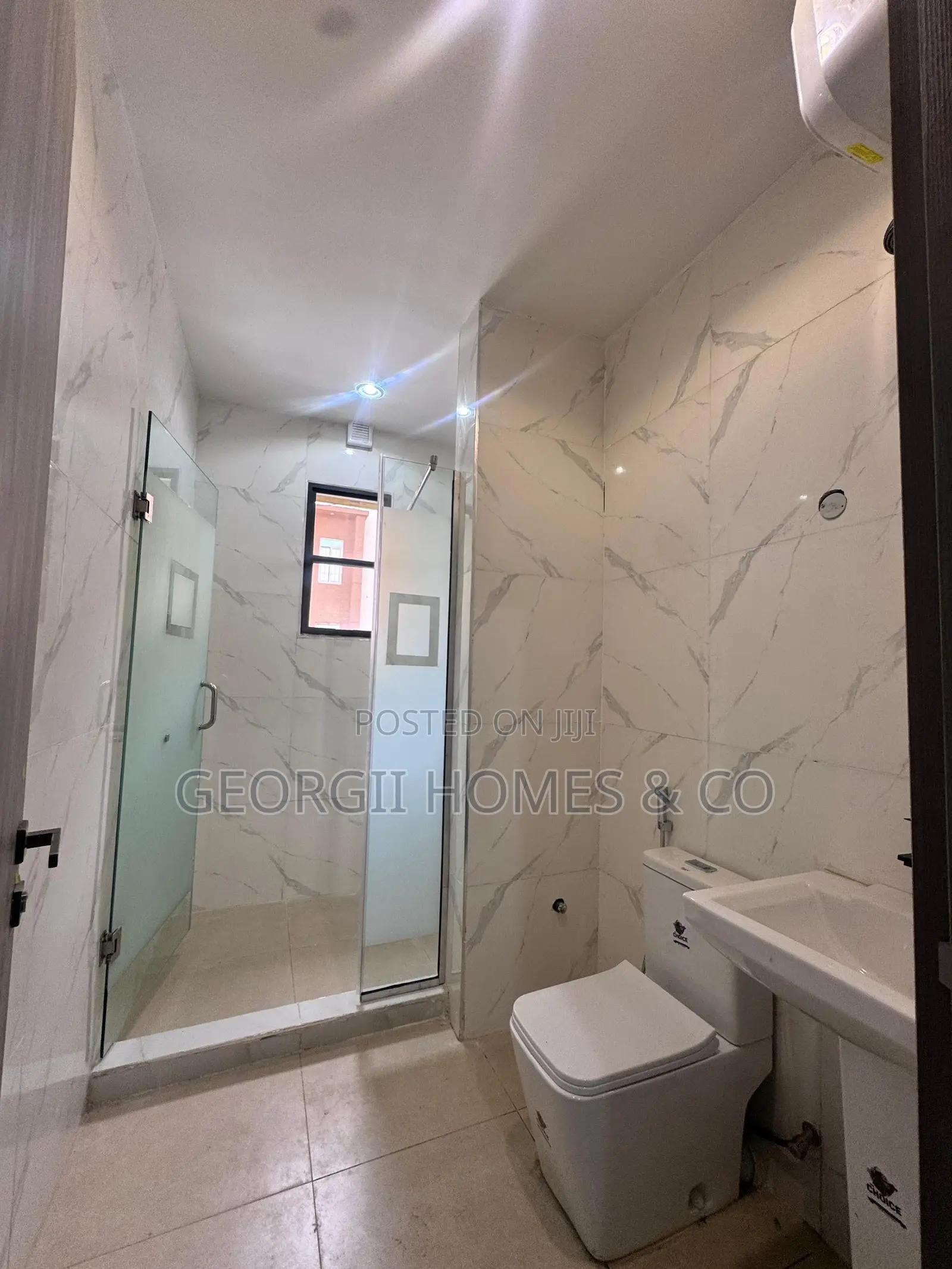 4bdrm Townhouse/Terrace in Jahi for sale