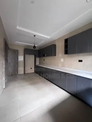 4bdrm Townhouse/Terrace in Jahi for sale