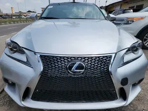 Lexus IS 300 AWD 2017 Silver