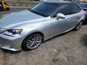 Lexus IS 300 AWD 2017 Silver