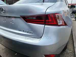 Lexus IS 300 AWD 2017 Silver