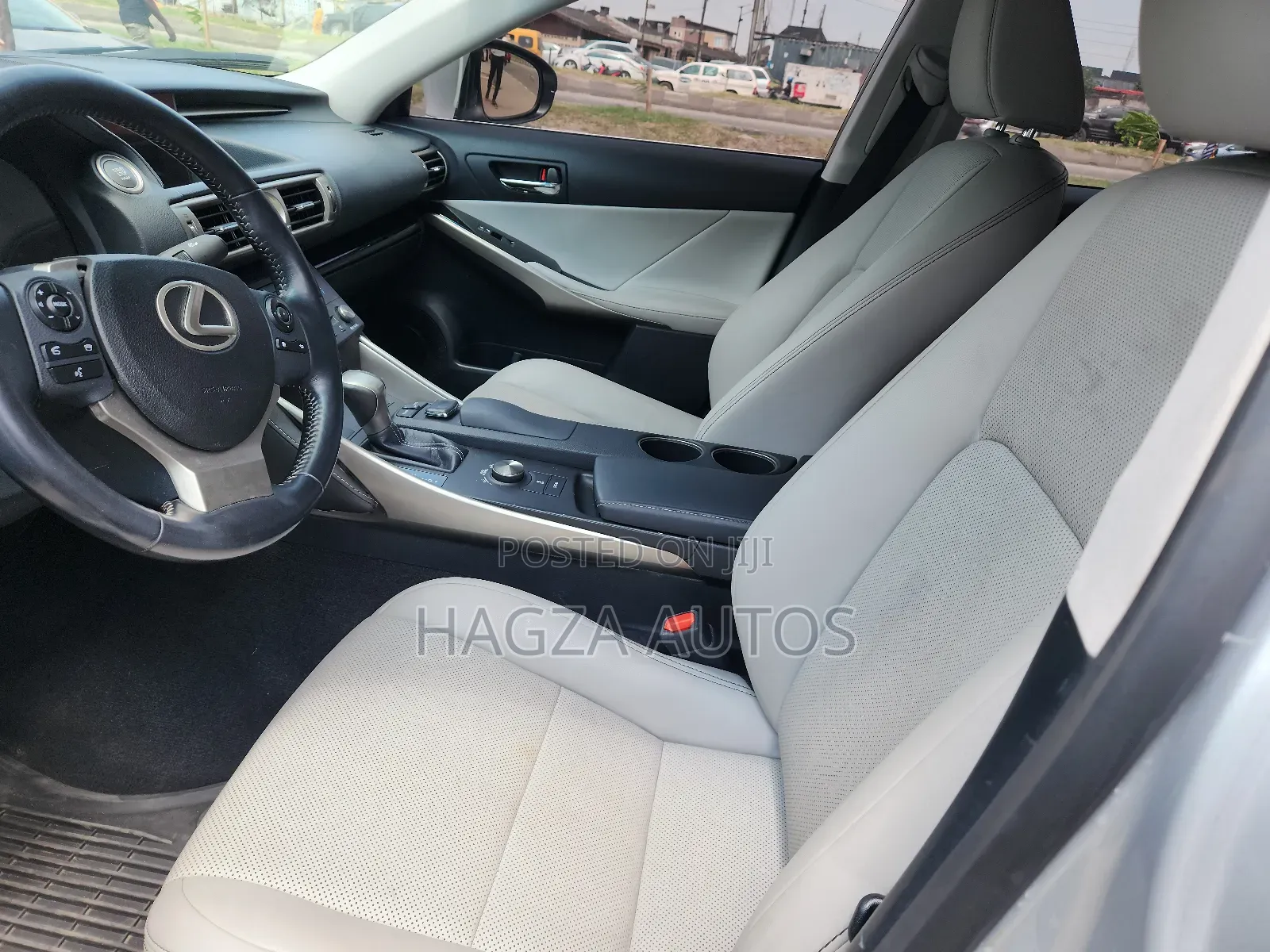 Lexus IS 300 AWD 2017 Silver