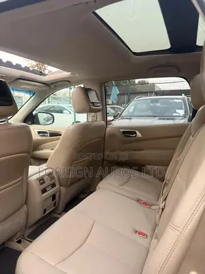 Nissan Pathfinder 2014 Brown
