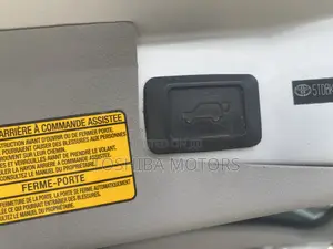 Toyota Highlander SE 3.5L 4WD 2013 Silver