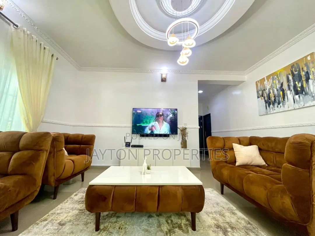 5 Bedroom Apartment