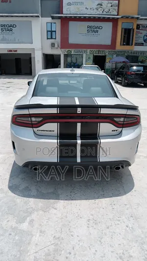 Dodge Charger 2022 Silver