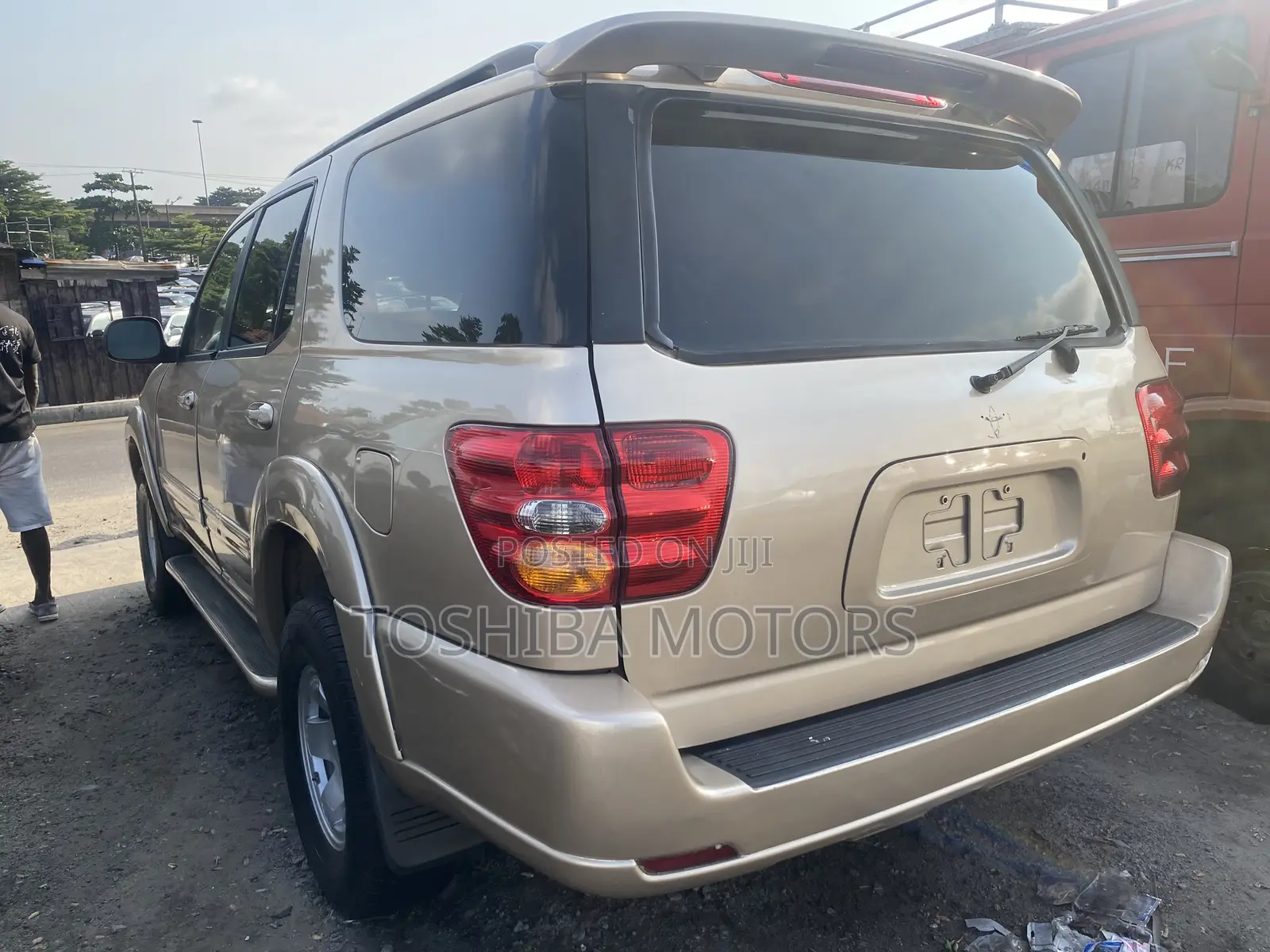 Toyota Sequoia Limited 4dr SUV 4WD (4.7L 8cyl 5A) 2005 Gold in Apapa ...