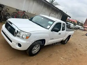Toyota Tacoma 2012 White