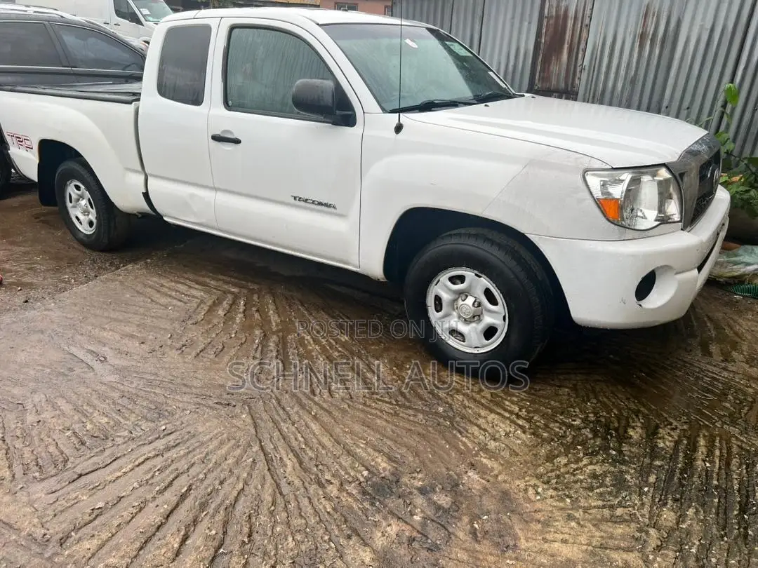 Toyota Tacoma 2012 White
