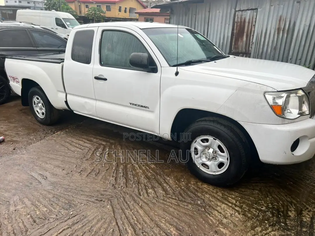 Toyota Tacoma 2012 White
