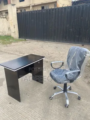 Office Table With Rolling Chair