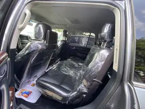 Lexus LX 570 AWD 2016 Gray