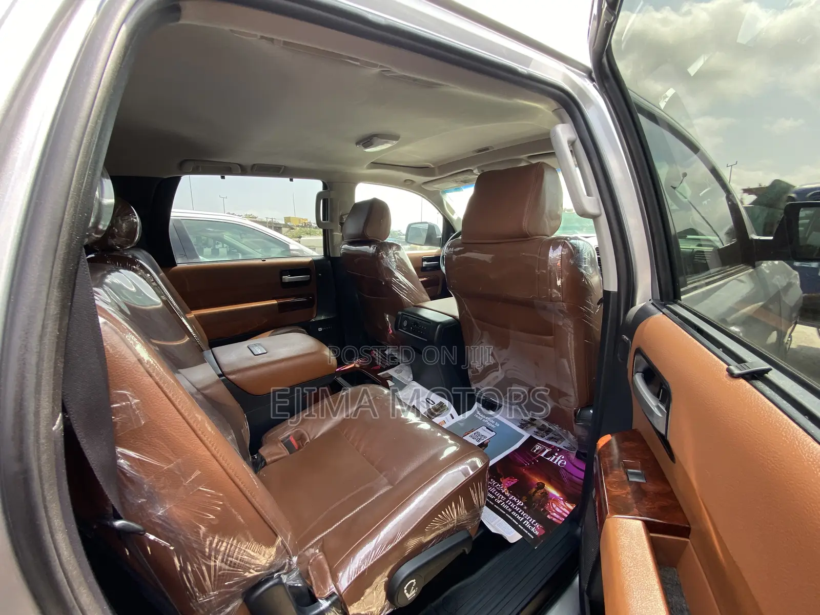 Toyota Sequoia 2013 Silver
