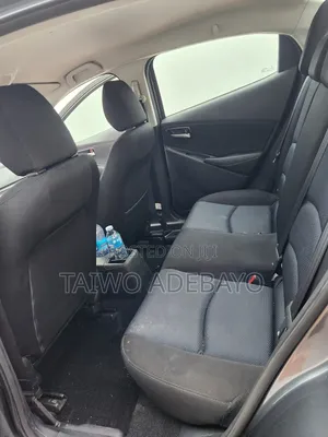 Toyota Yaris 2017 Gray
