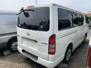Toyota HiAce 2012 White