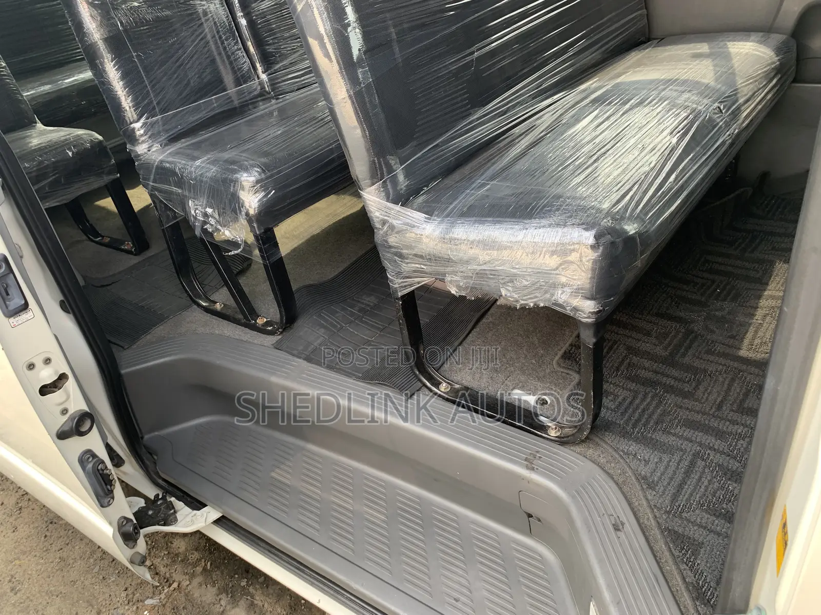 Toyota HiAce 2012 White